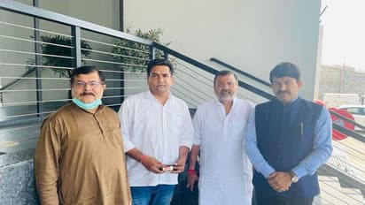 सांसद निशिकांत दुबे और मनोज तिवारी समेत 9 लोगों के खिलाफ FIR दर्ज, देवघर एयरपोर्ट में जबरन किया था ये काम