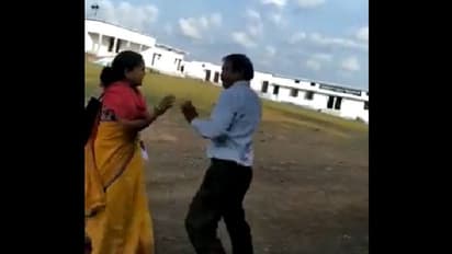 छात्रों के सामने महिला टीचर और पुरुष शिक्षक ने की सारी हदें पार, सब देखते रहे और वो करते रहे कांड