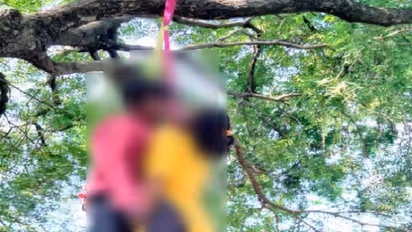 पेड़ के नीचे श्रृंगार का सामान, ऊपर फंदे पर झूल रहा था कपल...दोनों की जाति एक फिर क्यों किया सुसाइड?