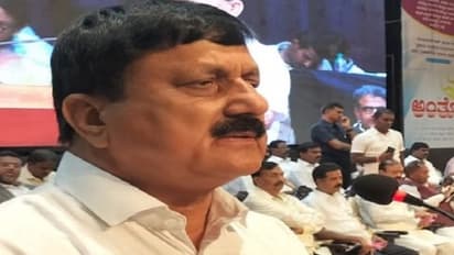 ಸಿದ್ದರಾಮಯ್ಯಗೆ ಜನ, ಕಾರ್ಯಕರ್ತರ ಮೇಲೆ ನಂಬಿಕೆ ಇಲ್ಲ, ಕ್ಷೇತ್ರ ಬದಲಾವಣೆಗೆ ಅರಗ ತಿರುಗೇಟು!