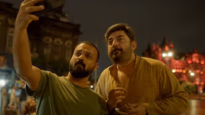 25 വര്‍ഷങ്ങള്‍ക്കു ശേഷം അരവിന്ദ് സ്വാമി മലയാളത്തില്‍, ഒപ്പം ചാക്കോച്ചന്‍; 'ഒറ്റ്' വീഡിയോ ഗാനം