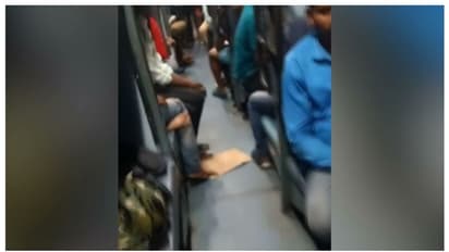 'ഭക്ഷണത്തിന് സ്വന്തം പൈസ,4 ട്രെയിന് മാറിക്കയറണം', അക്വാറ്റിക് ചാമ്പ്യന്ഷിപ്പിന് പോയ താരങ്ങള്ക്ക് ദുരിതയാത്ര