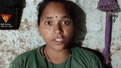 കുത്തിയൊഴുകുന്ന കനാലിൽ മുങ്ങിപ്പോയ യുവാവിനെ രക്ഷിച്ച് യുവതി, കൈക്കുഞ്ഞിനെ നിലത്തിട്ട് എടുത്തുചാടിയ ധീരത