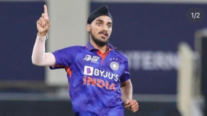 'ലോകകപ്പിനും ഇങ്ങനെയാണോ പോകുന്നത്, ഉനദ്കട്ട് എങ്ങനെ ടീമിലെത്തി', അർഷ്ദീപിനെ തഴഞ്ഞത് ചോദ്യം ചെയ്ത് ആരാധകർ