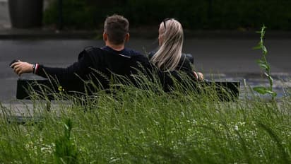 கணவன் மனைவிக்குள் உள்ள சிக்கல் தீர வேண்டுமா?