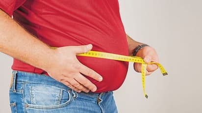 தொப்பையை குறைத்து ஸ்லிம் ஆகணுமா..யோசிக்காமல் தினமும் காலையில் இந்த 4 விஷயங்களை செய்து பழகுங்கள்... 