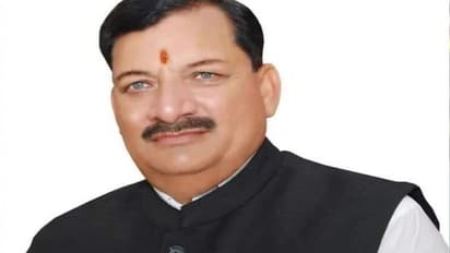 लखीमपुर के गोला से 5 बार विधायक रहे अरविंद गिरी का हार्ट अटैक से निधन, BJP को लगा बड़ा झटका