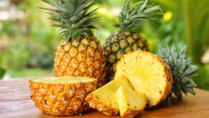 Pineapple: വില കുതിച്ചുകയറുന്നു; അറിയാം പൈനാപ്പിളിന്‍റെ ആരോഗ്യ ഗുണങ്ങള്‍...
