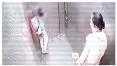 ലിഫ്റ്റിനുള്ളില് കുട്ടിയെ ചാടിക്കടിച്ച് വളര്ത്തുനായ, അനങ്ങാതെ ഉടമ -വീഡിയോ