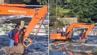 'సంకల్పం ఉన్నచోటే మార్గం ఉంటుంది' ఆనంద్ మహీంద్రా బుల్డోజర్ ట్వీట్ వైరల్