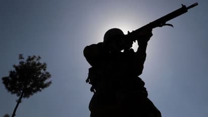 പത്തുപേരെ തീവ്രവാദികളായി പ്രഖ്യാപിച്ച് കേന്ദ്ര ആഭ്യന്തരമന്ത്രാലയം