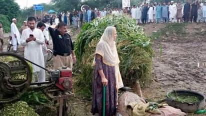 मस्जिदों से ऐलान के बाद भी घरों से नहीं निकले लोग,तो डंडा उठा बाढ़ में कूद पड़ी सुपर वुमेन-'बाहर निकलो वर्ना'