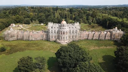 40 വര്‍ഷമായിട്ടും പണി തീരാതെ ഒരു പ്രേതഭവനം;  ബക്കിംഗ് ഹാം കൊട്ടാരത്തേക്കാള്‍ വലുത്! 