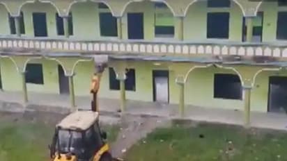 ಉಗ್ರ ಆಶ್ರಯತಾಣ: ಅಸ್ಸಾಂನ ಮದರಸಾ  ಕೆಡವಿದ್ದು ಮುಸ್ಲಿಮರು