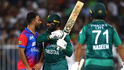 Asia Cup 2022: #BanAsifAli trends after Pakistan batter almost hits Afghanistan's Fareed Ahmed with the bat