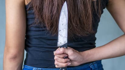 पहले लिखा it's time to kill, फिर मारा पति को 2 बार चाकू, जानें कातिल पत्नी का सच