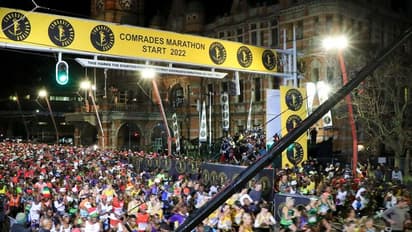 इस मां ने पूरी की दुनिया की सबसे बड़ी दौड़, कॉमरेड मैराथन में झंडा बुलंद करने वाली पहली महिला बनीं