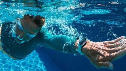 ఆపిల్ వాచ్ సిరీస్ 8: మహిళల కోసం కొత్త ఫీచర్లు ఇంకా ఎక్కువ బ్యాటరీ బ్యాకప్ కూడా