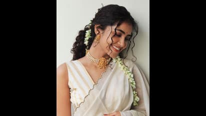 கீர்த்திசுரேஷ், சாய் பல்லவி, மோகன்லால், மீரா ஜாஸ்மின் ஆகிய 20 பிரபலங்களின் ஓணம் பண்டிகை செலெப்ரேஷன் போட்டோஸ்.!