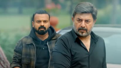 ഉദ്വേഗമുനയില്‍ നിര്‍ത്തുന്ന 'ഒറ്റ്'; റിവ്യൂ