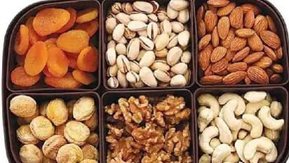 अब ड्राई फ्रूट भी नकली: कपड़े रंगने वाली डाई से बना दिया पिस्ता, 80 रुपए में बनाकर 1200 रु किलो बेच रहे