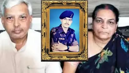 ಹುತಾತ್ಮ ಯೋಧನಿಗೆ ಪೋಸ್ಟಲ್ಲಿ ಶೌರ್ಯಚಕ್ರ: ಪ್ರಶಸ್ತಿ ವಾಪಸ್ ಕಳುಹಿಸಿದ ಪೋಷಕರು