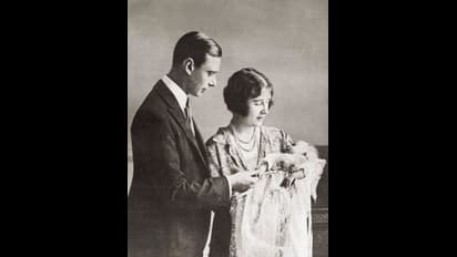 Queen elizabeth: பிறப்பு முதல் இறப்பு வரை... எலிசபெத் ராணியின் காலத்தால் அழியாத வாழ்க்கை படங்கள்..