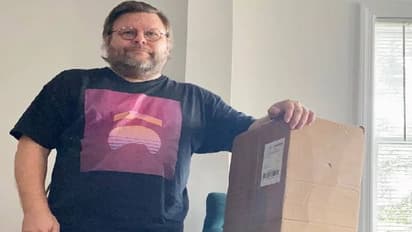 ഓൺലൈനായി വോട്ടിംഗ് യന്ത്രം വാങ്ങി ഹാക്കർ; എന്താണ് സംഭവിച്ചത് എന്നറിയാതെ നട്ടം തിരിഞ്ഞ് അന്വേഷണ ഉദ്യോഗസ്ഥർ