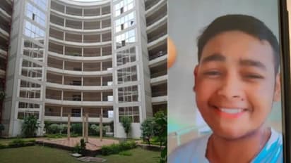 जमीन पर सॉरी लिख 8वीं मंजिल से कूदा सेल टैक्स कमिश्नर का बेटा, बहनों के साथ घर में अकेला था
