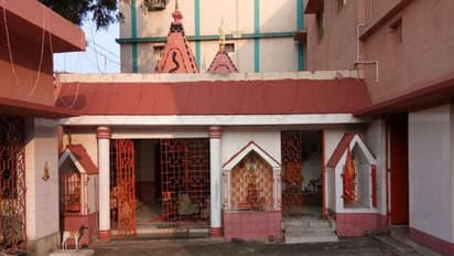 ऐसा क्या हुआ कि मंदिर में शादी कर रहा दूल्हा, पुलिस देख पत्नी को छोड़ भागने लगा, जानिए पूरा मामला