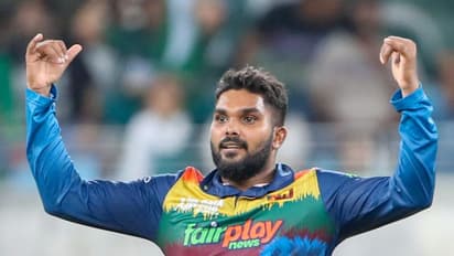 அடி மேல் அடி வாங்கிய இலங்கை – டி20 டீம் கேப்டன் பதவியிலிருந்து வணிந்து ஹசரங்கா ராஜினாமா!