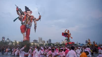 गणपति बप्पा मोरया-अगले बरस तू जल्दी आ: 2 साल बाद फिर धूमधाम से मूर्तियों का विसर्जन, यूपी-हरियाणा में 15 डूबे