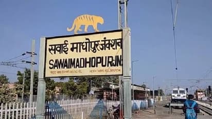 खाटू श्याम के भक्त चलती ट्रेन से कूदे: 500 मीटर तक फैल गए शवों के चीथड़े, मौत बनकर आए थे 'किन्नर'