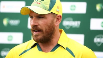 AUS vs WI: முதல் டி20 போட்டியில் வெஸ்ட் இண்டீஸை வீழ்த்தி ஆஸ்திரேலியா அபார வெற்றி..! ஆட்டநாயகன் ஆரோன் ஃபின்ச்