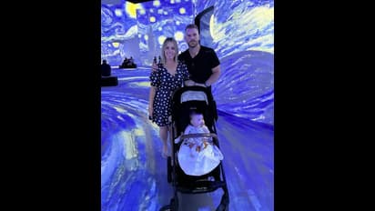 Aaron Finch: कितनी लग्जरियस है स्टार क्रिकेटर की लाइफ, फिंच की फैमिली और फ्रेंड्स की देखें 10 अनसीन PHOTOS  