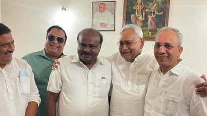 ಪ್ರಾದೇಶಿಕ ಪಕ್ಷಗಳನ್ನು ಒಗ್ಗೂಡಿಸುವ ಹೆಜ್ಜೆ, ಕುತೂಹಲ ಮೂಡಿಸಿದ ಕುಮಾರಸ್ವಾಮಿ ರಾಜಕೀಯ ನಡೆ