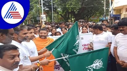 Kolar: ಯೋಗಾಭ್ಯಾಸ ದಿನನಿತ್ಯ ಬದುಕಿನ ಭಾಗವಾಗಲಿ: ಸಂಸದ ಮುನಿಸ್ವಾಮಿ