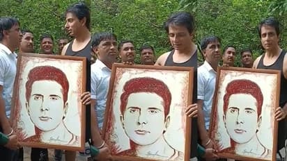 রক্ত দিয়ে সোনু ছবির আঁকল ভক্ত, অভিনেতা বললেন 'এমন অপচয় না করে রক্তটা জীবনদানে দিতে পারতেন'
