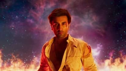 റിലീസ് ദിനത്തെ മറികടന്ന് രണ്ടാംദിനം; ബോക്സ് ഓഫീസില് കൊടുങ്കാറ്റായി 'ബ്രഹ്മാസ്ത്ര'