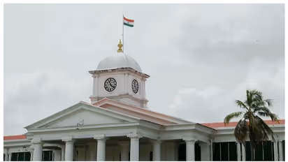 പങ്കാളിത്ത പെൻഷനിൽ നിന്നും വിട്ടു നിൽക്കുന്ന ജീവനക്കാര്‍ക്ക് അന്ത്യശാസനവുമായി ധനവകുപ്പ് 