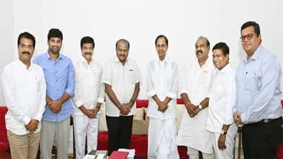 కేసీఆర్తో మూడు గంటల పాటు కుమారస్వామి భేటీ: జాతీయ రాజకీయాలపై చర్చ