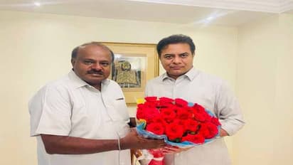 అభివృథ్తిపై గొప్ప థృక్పథం గల నాయకుడు: కేటీఆర్ తో భేటీపై కుమారస్వామి