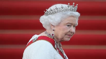 ব্রিটিশ মুদ্রা থেকে সরে যাচ্ছে দ্বিতীয় এলিজাবেথের প্রতিকৃতি, কীভাবে এত বছর ধরে বদলেছিল মুদ্রায় রানির ছবি?