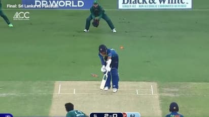 വേഗം, അതിനൊപ്പം സ്വിങ്ങും! അനങ്ങാന്‍ കഴിയില്ല; മെന്‍ഡിസിന്റ പ്രതിരോധം തകര്‍ത്ത നസീം ഷായുടെ പന്ത്- വീഡിയോ