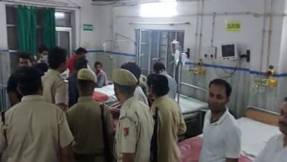 पेड़ के ऊपर अचानक हुआ जोरदार धमाका, तीन लोगों की मौके पर ही मौत, जानें क्या है मामला