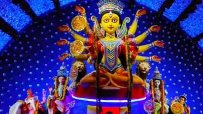 'বার্তা পৌঁছবে বিশ্ব জনে' এই পতিশ্রুতির প্রস্তুতিতে ব্যস্ত কাঁকুড়গাছি মিতালী সংঘ সার্বজনীন দুর্গোৎসব