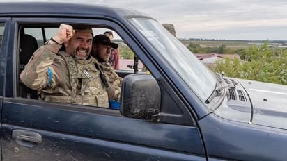 തെക്കും കിഴക്കും മുന്നേറി യുക്രൈന്‍ സേന; പ്രതിരോധിക്കാന്‍ പാടുപെട്ട് റഷ്യ 