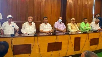 ব্যক্তিগত ‘স্বার্থ’ চরিতার্থ করা নিয়ে এবার দলের বিধায়কদের কড়া বার্তা তৃণমূলের শীর্ষ নেতৃত্বের