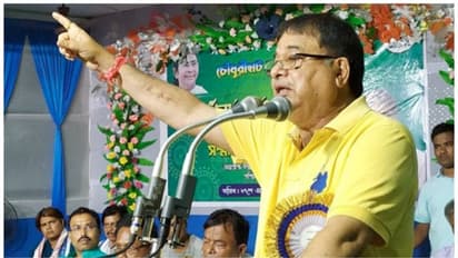 ವೈದ್ಯೆಯ ಹತ್ಯೆ ಖಂಡಿಸಿ  ಪ್ರತಿಭಟಿಸ್ತಿದ್ದ ಮಹಿಳೆಯರ  ಬಗ್ಗೆ ಟಿಎಂಸಿ ಸಚಿವನ ಅವಹೇಳನಕಾರಿ ಮಾತು