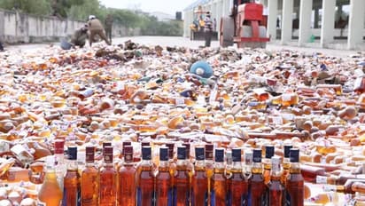 2.43 ಲಕ್ಷ ಎಣ್ಣೆ ಬಾಟಲಿ ಮೇಲೆ ಹರಿದ ರೋಡ್ ರೋಲರ್, ಕ್ಷಣಾರ್ಧದಲ್ಲೇ 5 ಕೋಟಿ ಮೌಲ್ಯದ ಮದ್ಯ ನಾಶ!